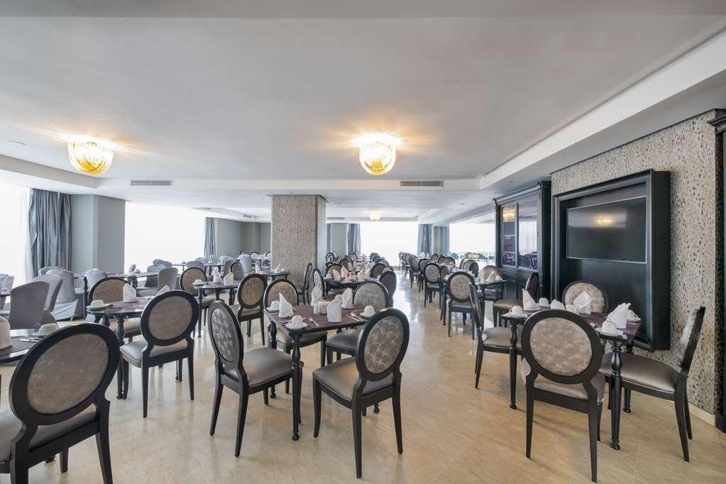 فندق الدار البيضاءفي  موجادور مارينا المطعم الصورة
